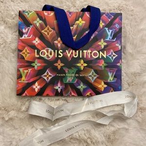Louis Vuitton paper bag & ribbon